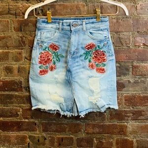 Zara Basic denim skirt